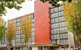 Red Lion Inn & Suites Olympia, Governor Hotel